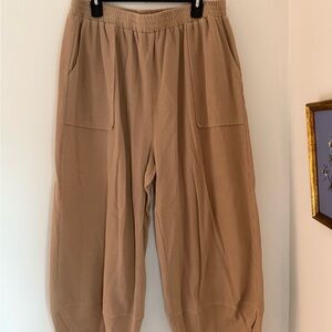 Women’s Tan Pants